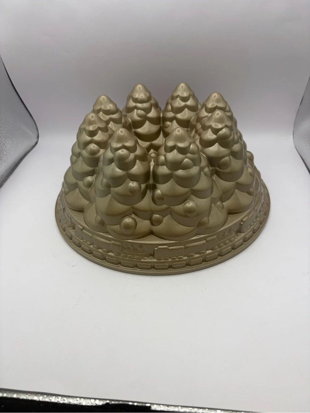 Nordic Ware Holiday Tree Bundt Pan Christmas Trees Holiday 10 Cups Made in USA